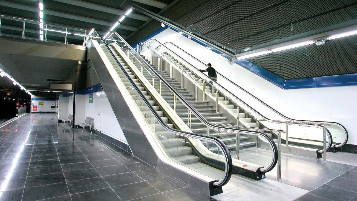 mantenimiento de escaleras mecánicas de Metro