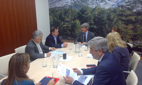 Angel Garrido se reune con el alcalde de Coslada, Ángel Viveros