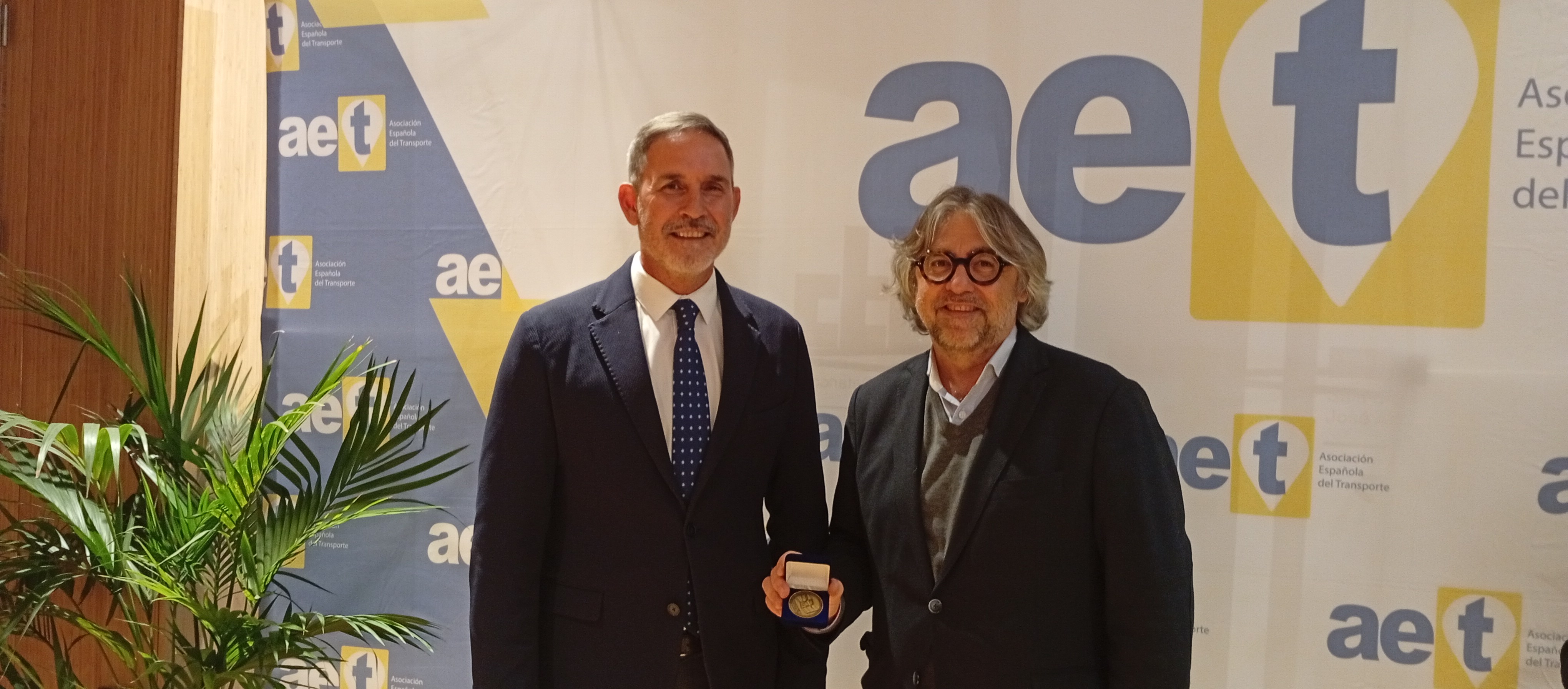 Medalla al Mérito en el Transporte