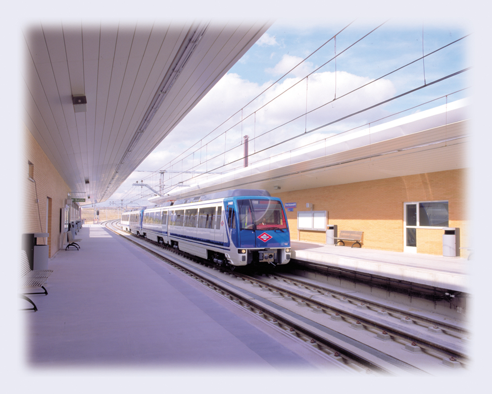 Andén con tren en Rivas Vaciamadrid